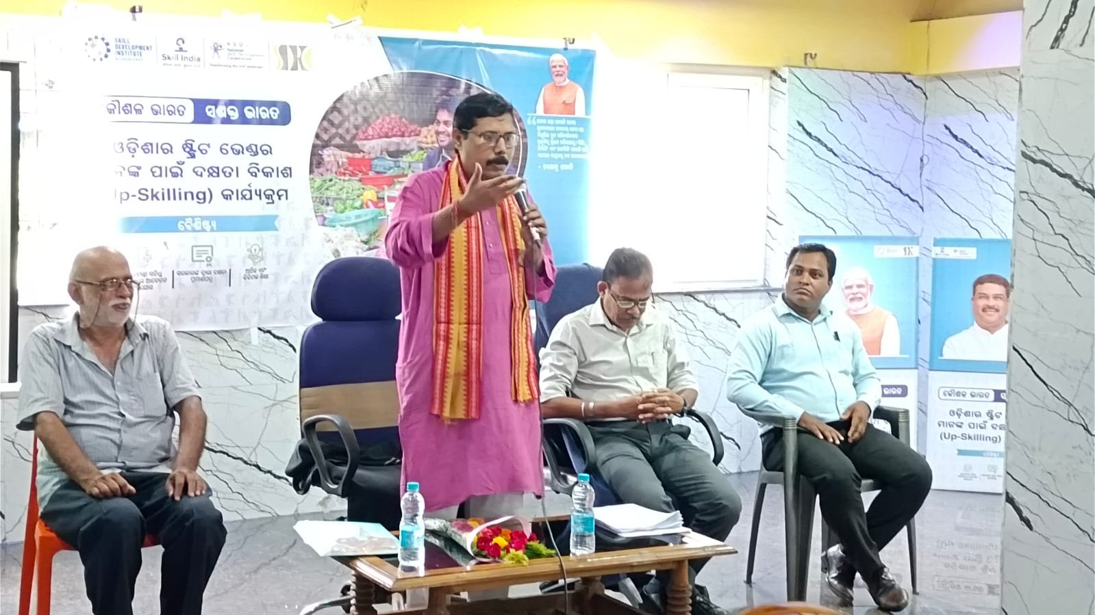 ଉଠା ଦୋକାନୀଙ୍କ ଆୟ ବୃଦ୍ଧି କରିବା ଲକ୍ଷରେ ମୋଦୀ ସରକାର: କାଳନ୍ଦି ସାମଲ