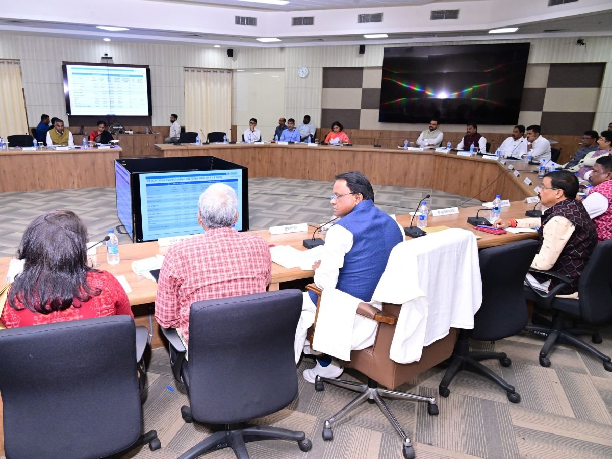 Odisha News: ଜନାଭିମୁଖୀ କାଯ୍ୟକ୍ରମକୁ ବ୍ୟାପକ କରିବାକୁ ନିର୍ଦ୍ଦେଶ ମୁଖ୍ୟମନ୍ତ୍ରୀଙ୍କ ନିର୍ଦ୍ଦେଶ