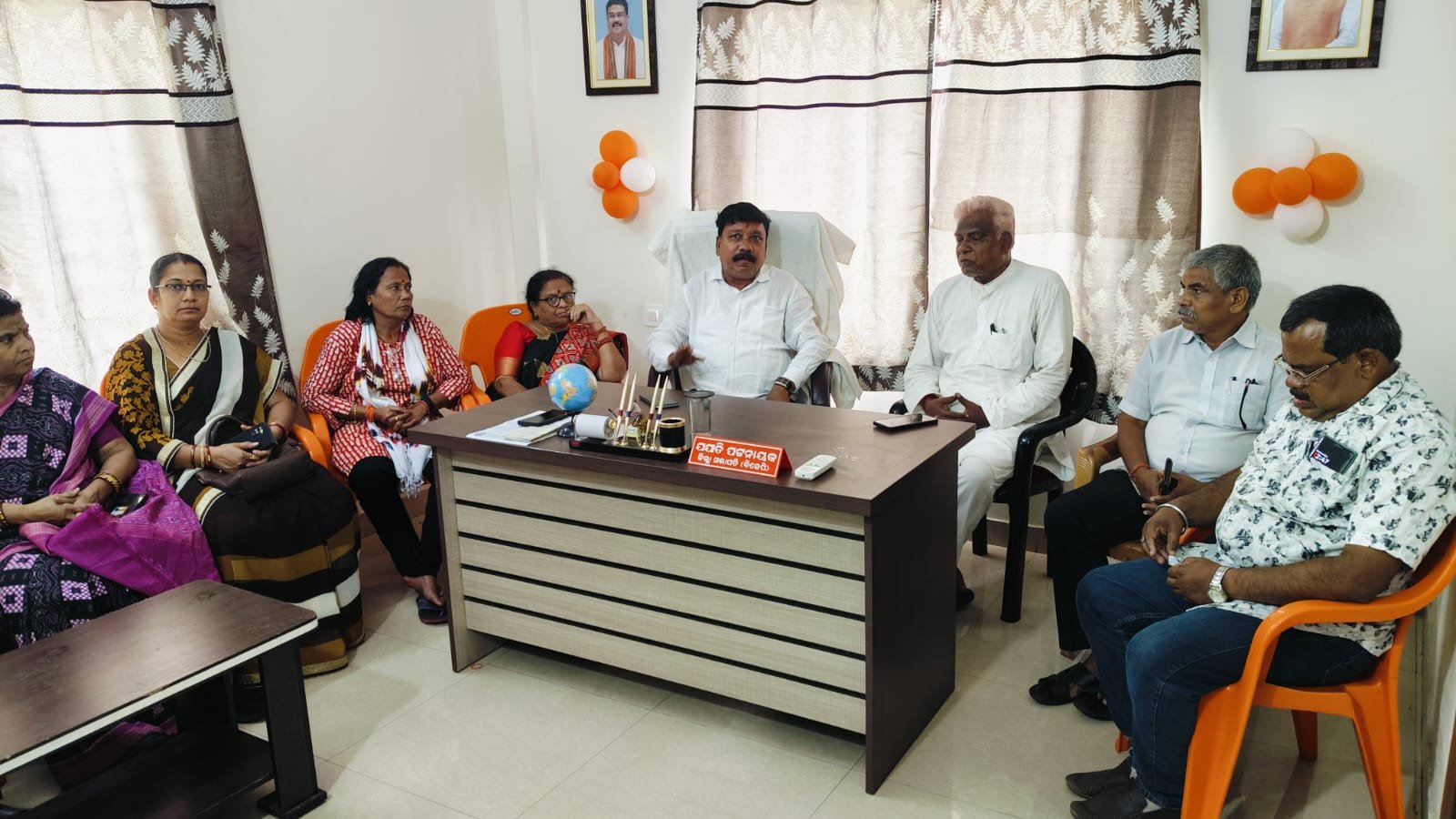 Angul News: ଅନୁଗୁଳ ସଭାଗୃହରେ ପ୍ରାକ୍ତନ କେନ୍ଦ୍ରମନ୍ତ୍ରୀ ଡାକ୍ତର ଦେବେନ୍ଦ୍ର ପ୍ରଧାନ ଉଦ୍ଦେଶ୍ୟରେ ଜିଲ୍ଲାସ୍ତରୀୟ ଶ୍ରଦ୍ଧାଞ୍ଜଳି ସଭା